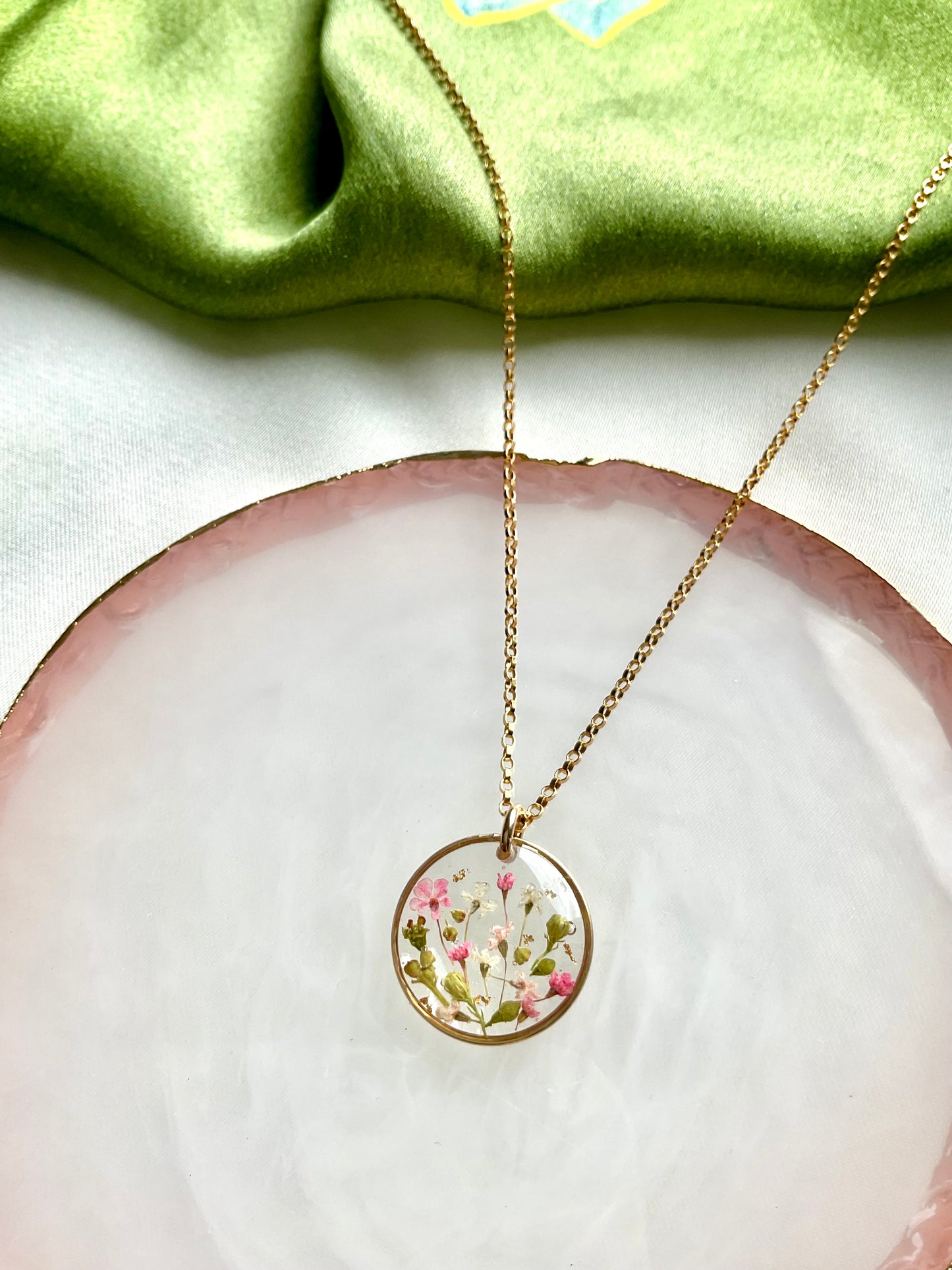 14k Gold Filled Real Pressed Wildflower Necklace – Flower Resin Pendant